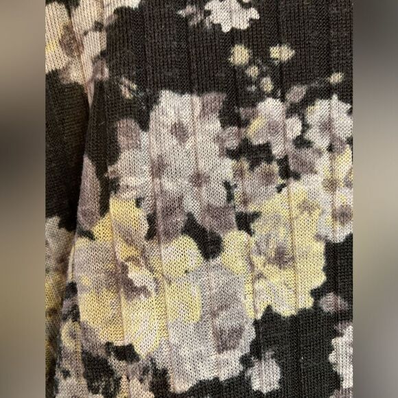 Maurice’s black floral lace cardigan - Picture 2 of 6